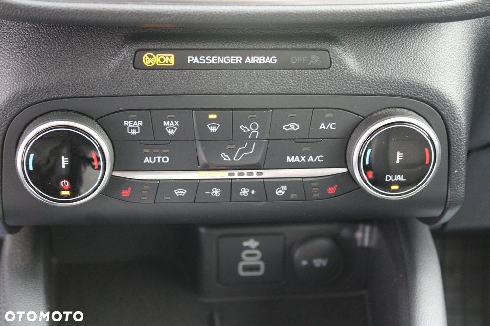 Ford Kuga - 35