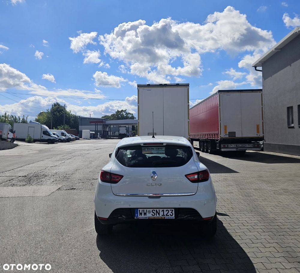 Renault Clio 1.2 16V 75 Limited - 5