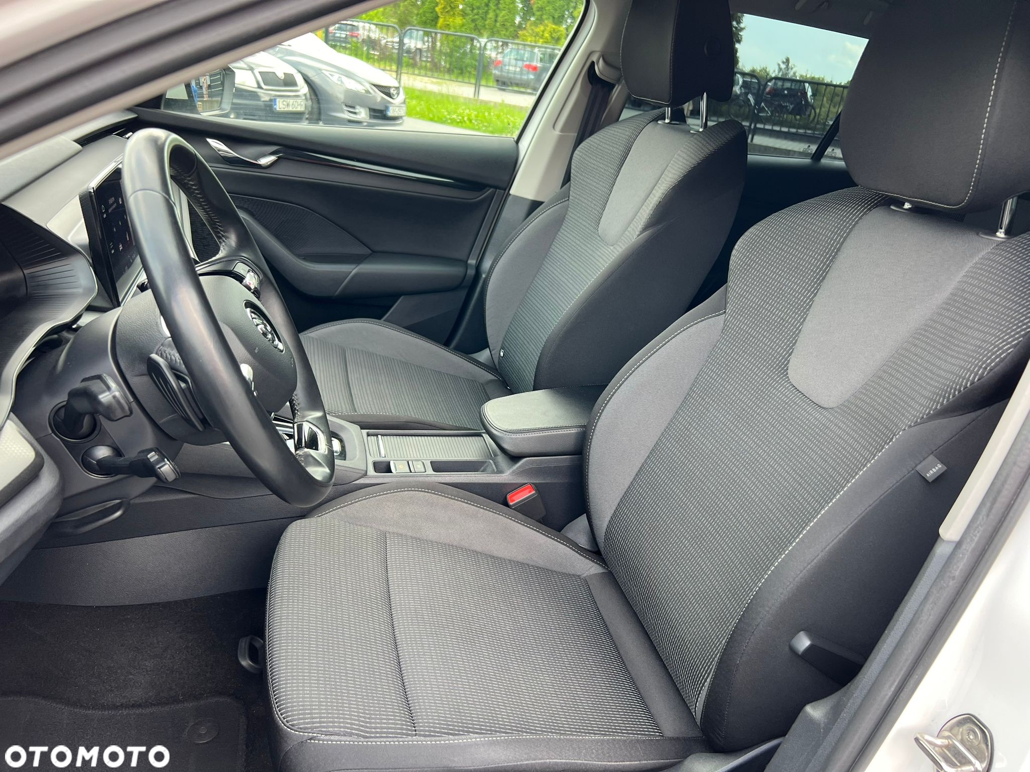 Skoda Octavia 2.0 TDI Business DSG - 8