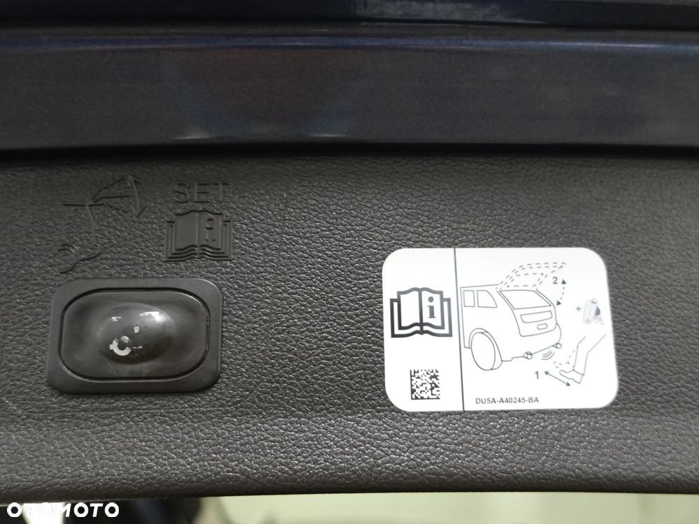 Ford Kuga - 24