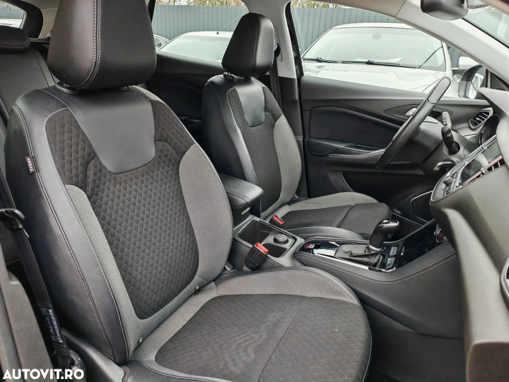 Opel Grandland X 1.5 D Start/Stop Automatik Business Edition - 6