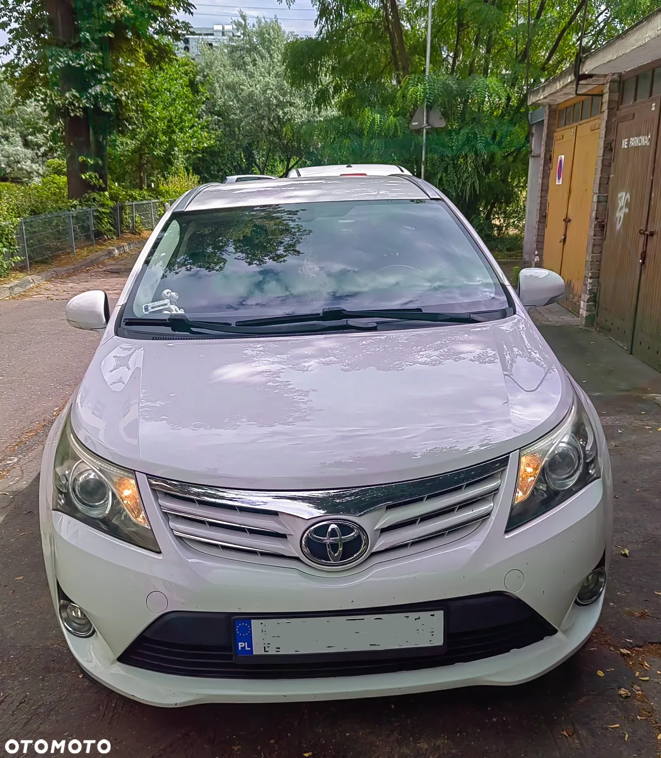 Toyota Avensis - 2
