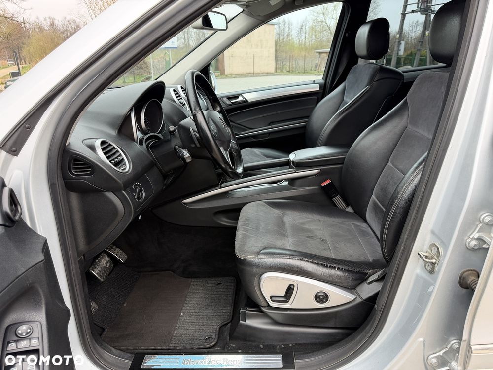 Mercedes-Benz ML - 21