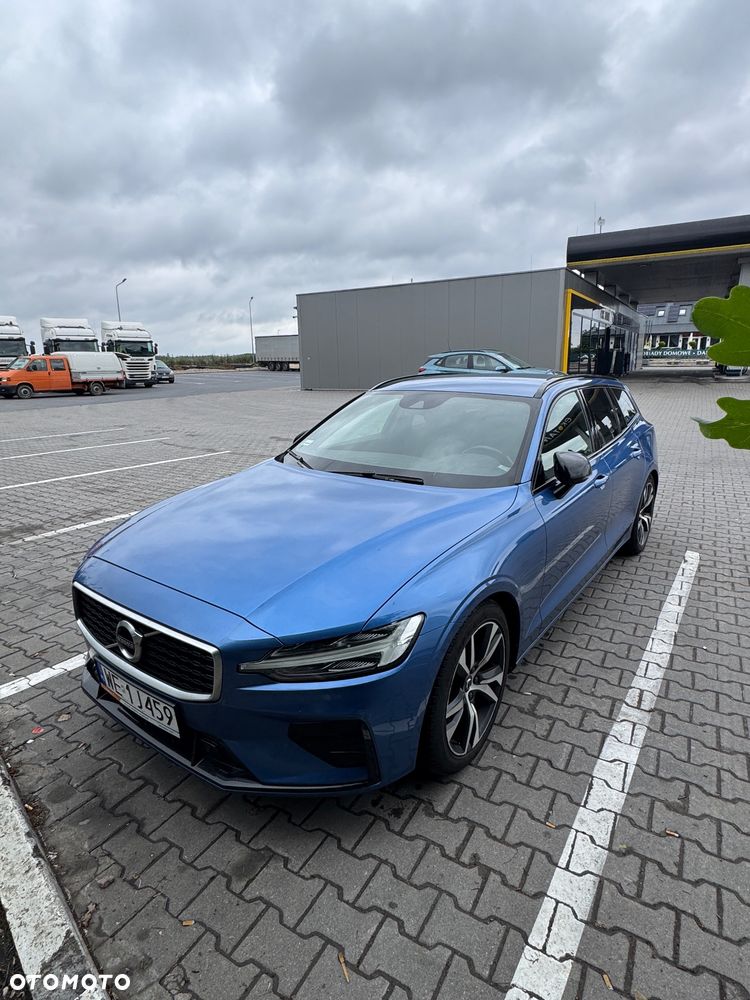 Volvo V60 D3 R-Design - 2