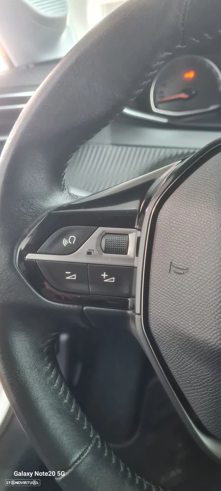 Peugeot 208 1.2 PureTech Like - 24