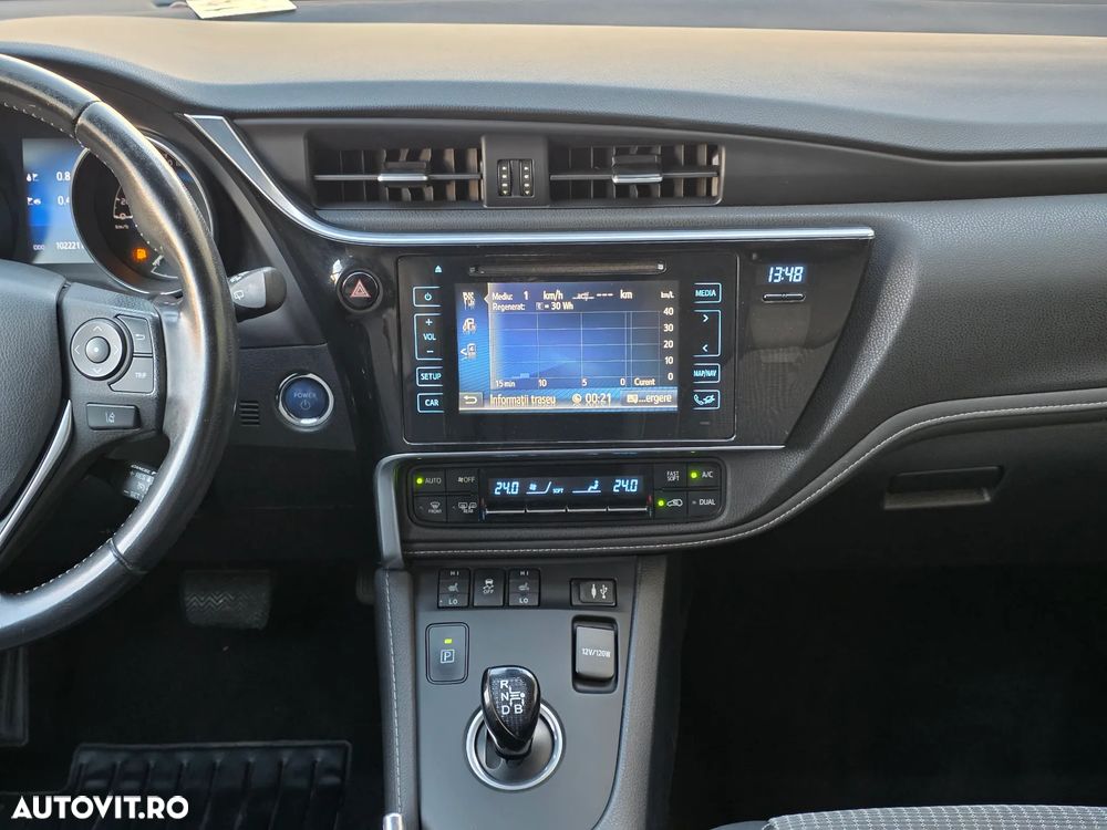 Toyota Auris 1.8 L VVT-i TS Hybrid Sol+ - 16