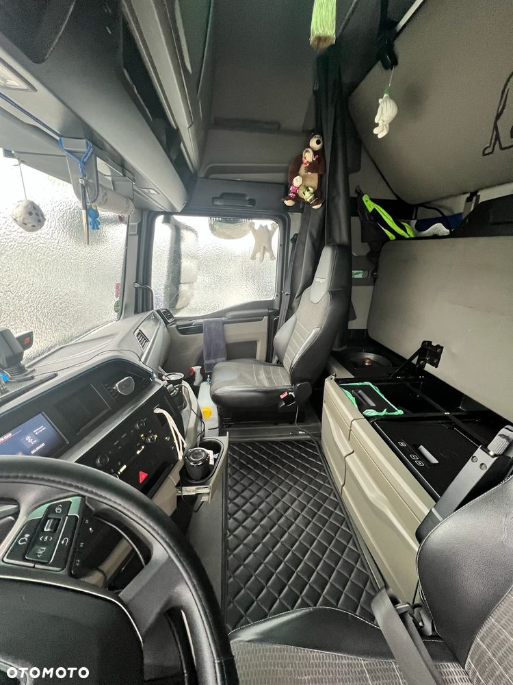 MAN TGX - 12