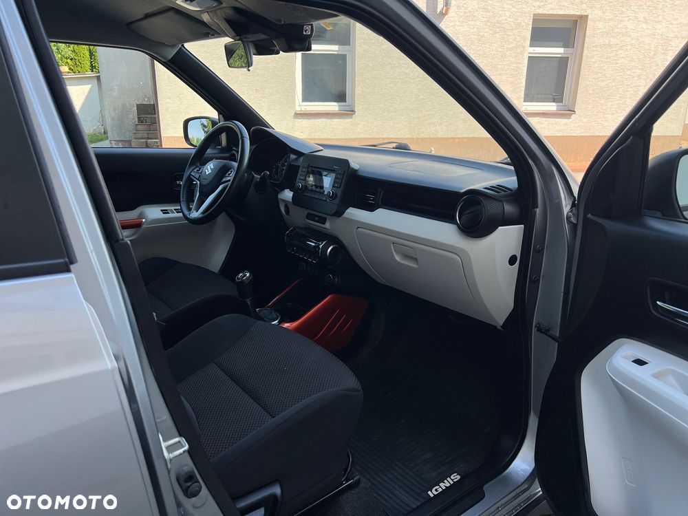 Suzuki Ignis - 32