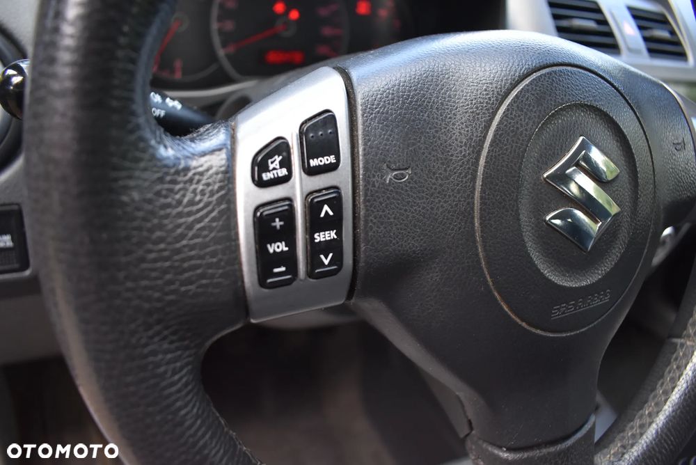 Suzuki SX4 1.6 VVT 4x4 Comfort - 15