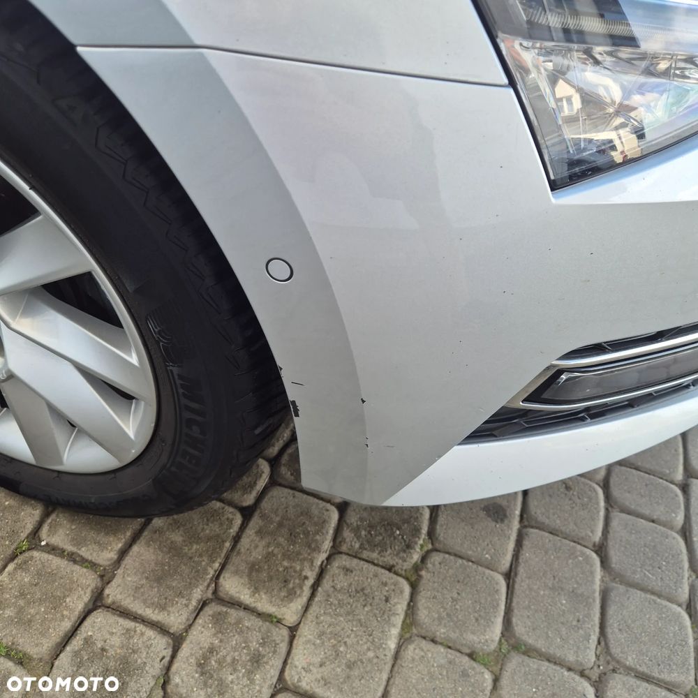 Skoda Superb 2.0 TDI DSG Active - 6