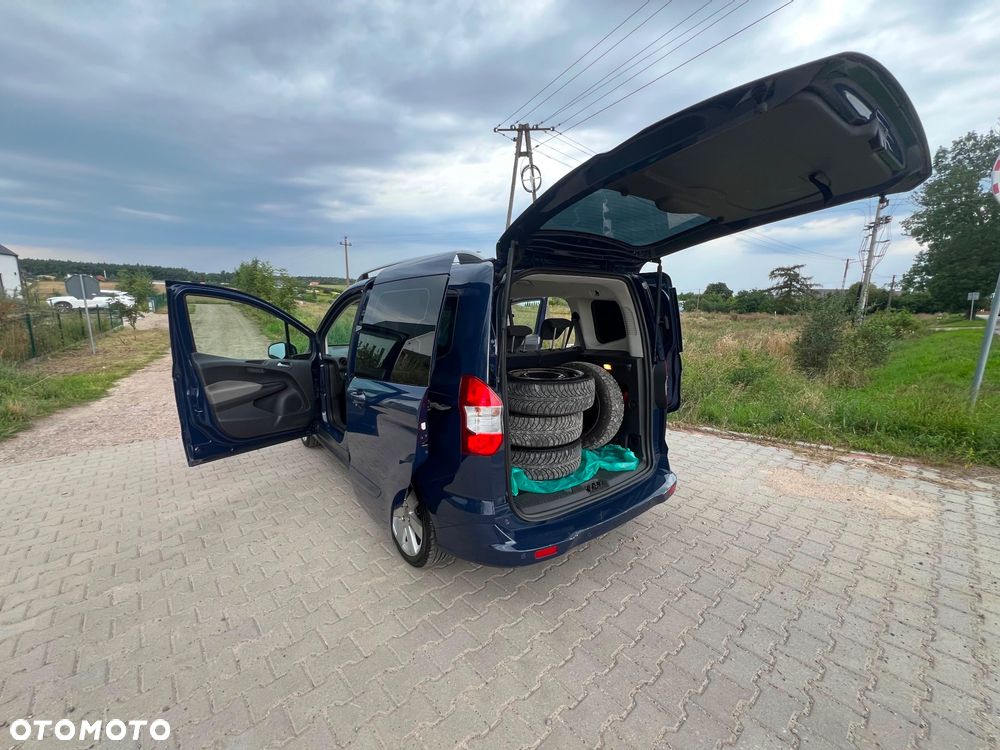 Ford Tourneo Courier - 4