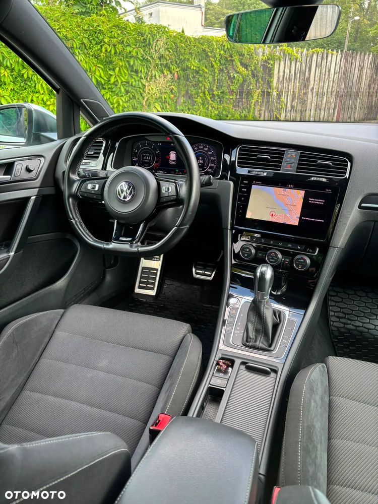 Volkswagen Golf - 17