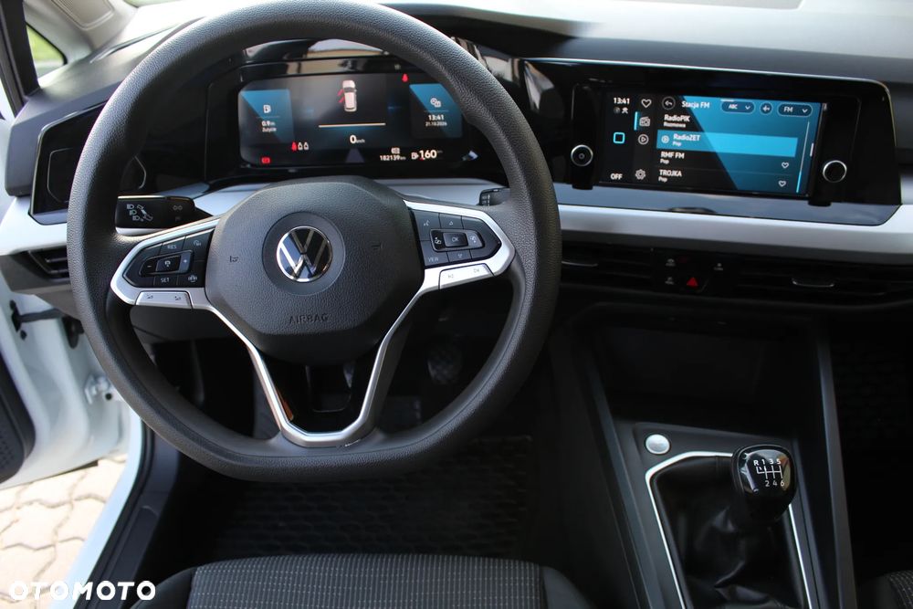 Volkswagen Golf - 22