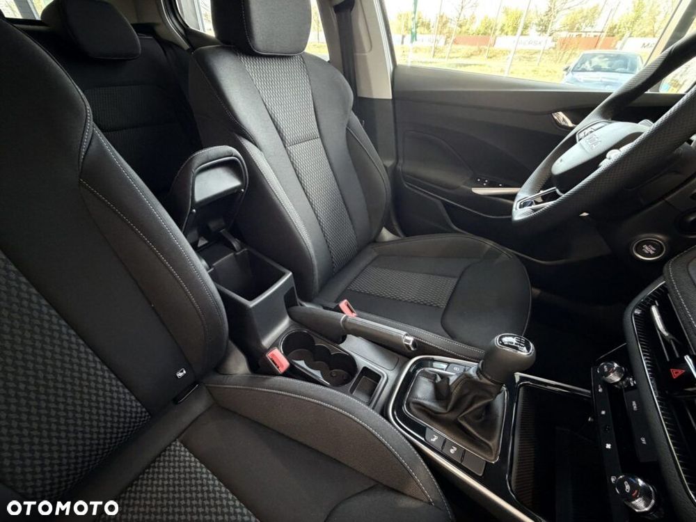 Skoda Fabia 1.0 TSI Drive - 31