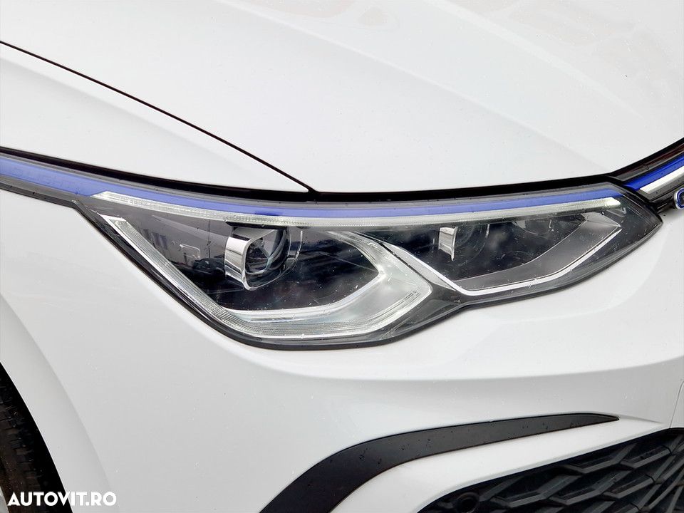 Volkswagen Golf Standard - 9