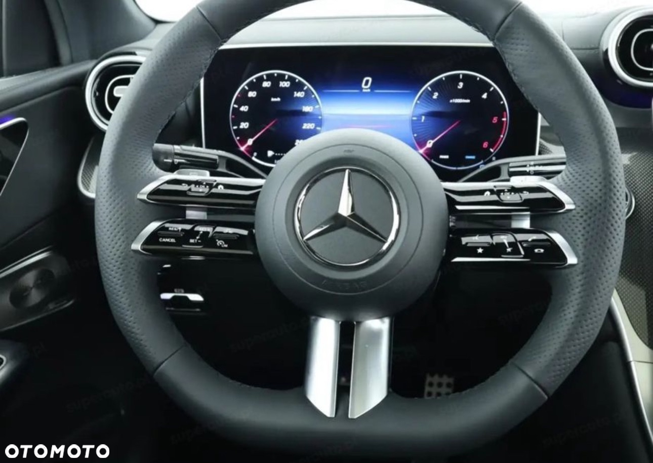 Mercedes-Benz GLC - 13