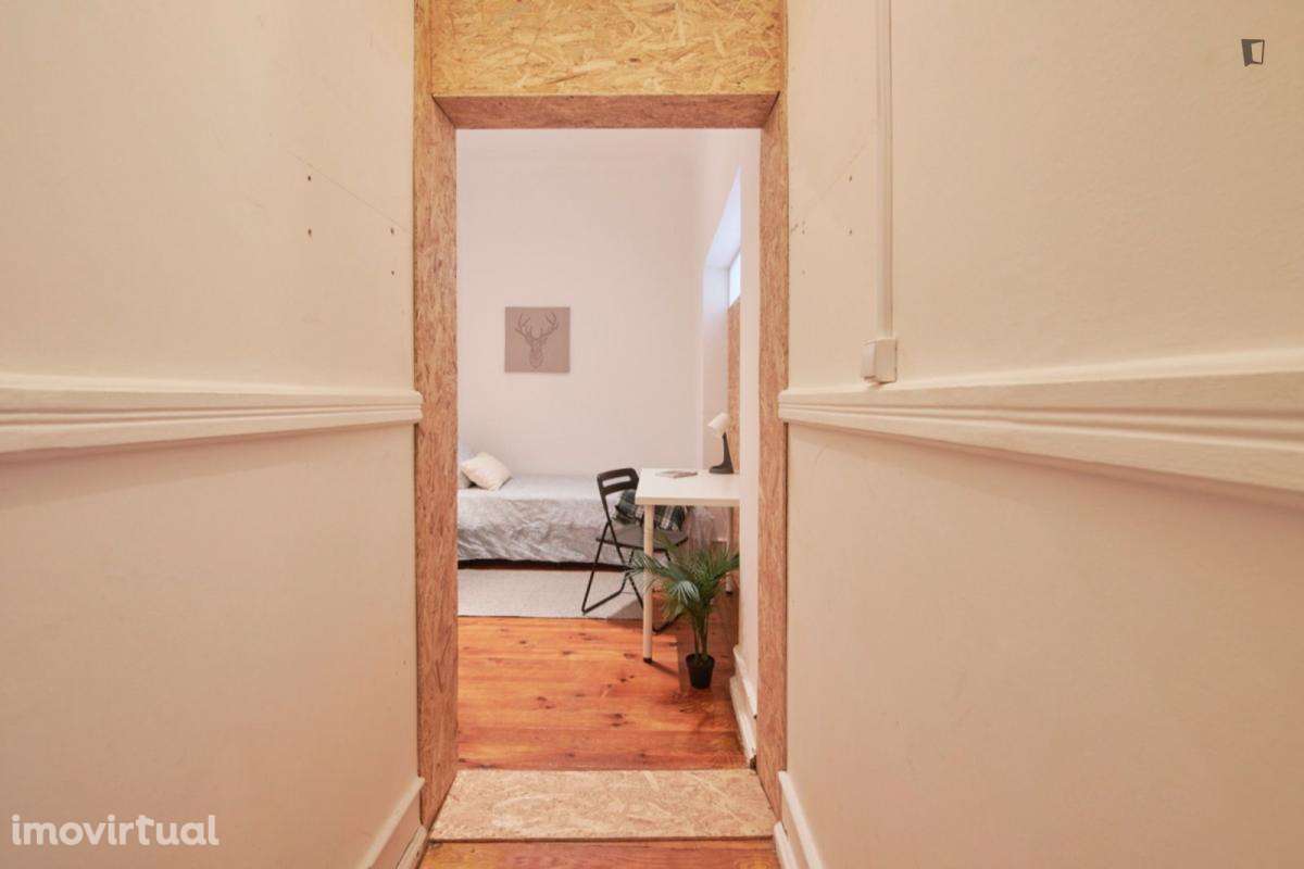 Quarto - localizado em Entrecampos Lisbon - Grande imagem: 2/14