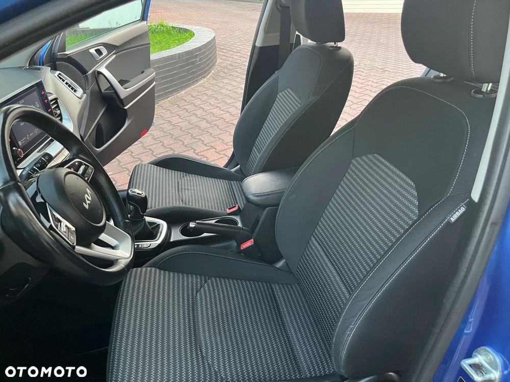 Kia Ceed 1.5 T-GDI M - 19