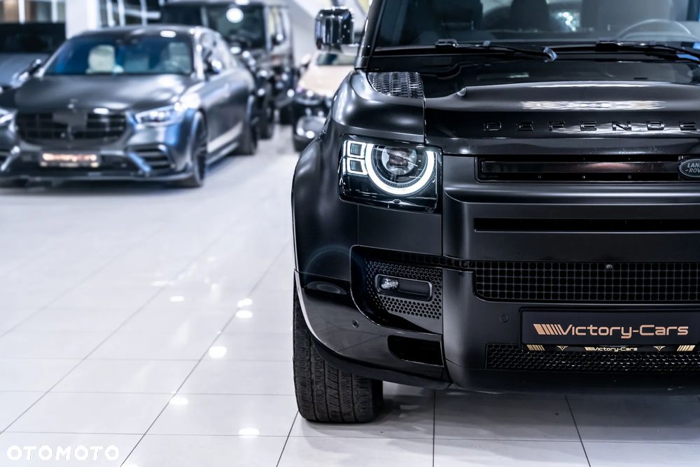 Land Rover Defender 110 D250 X-Dynamic HSE - 22