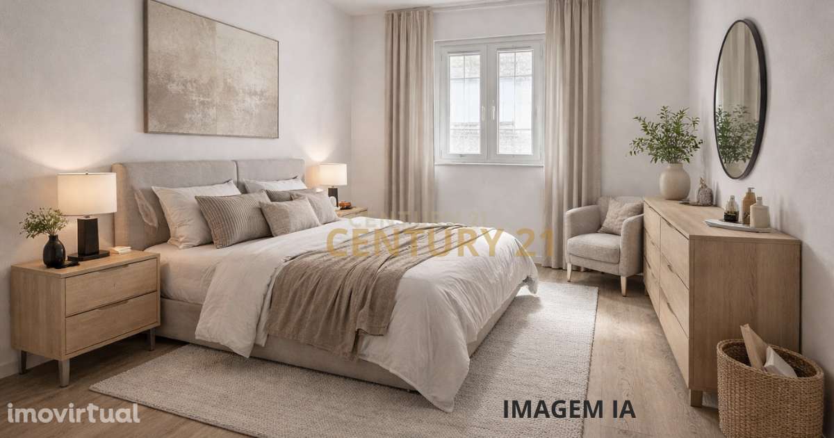 Moradia T4 Duplex com Logradouro e Sótão - Próximo aos Barcos - Grande imagem: 3/19