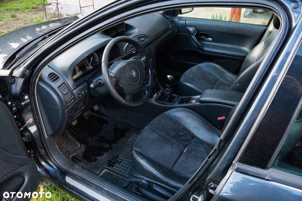 Renault Laguna - 8