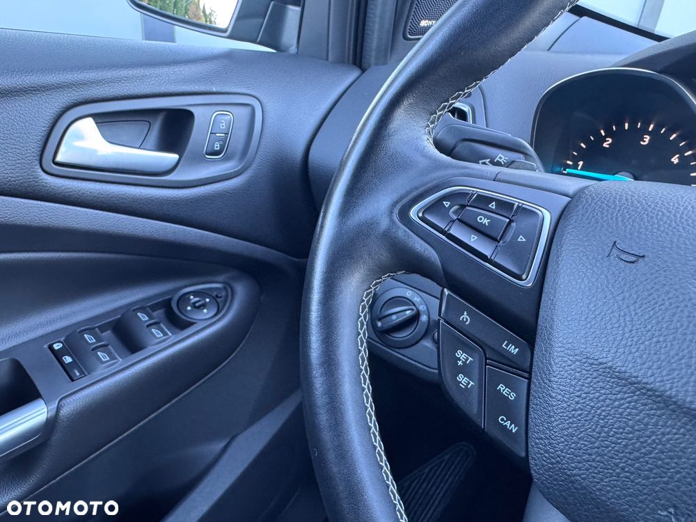 Ford Kuga 2.0 TDCi AWD ST-Line Black - 25