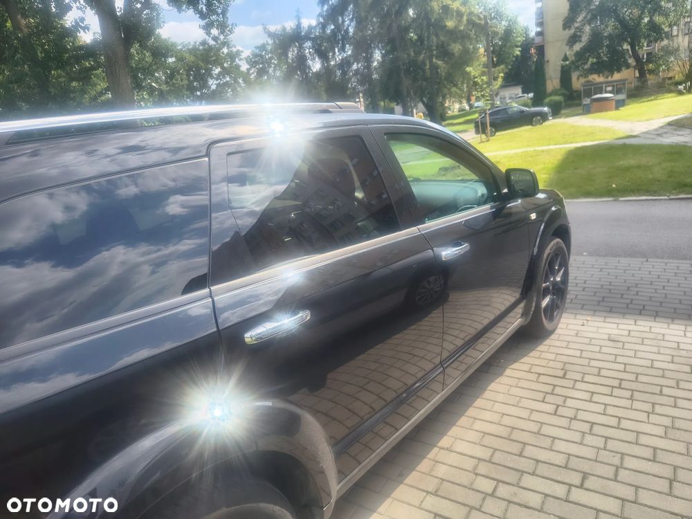 Fiat Freemont 2.0 Multijet Black Code AWD - 3