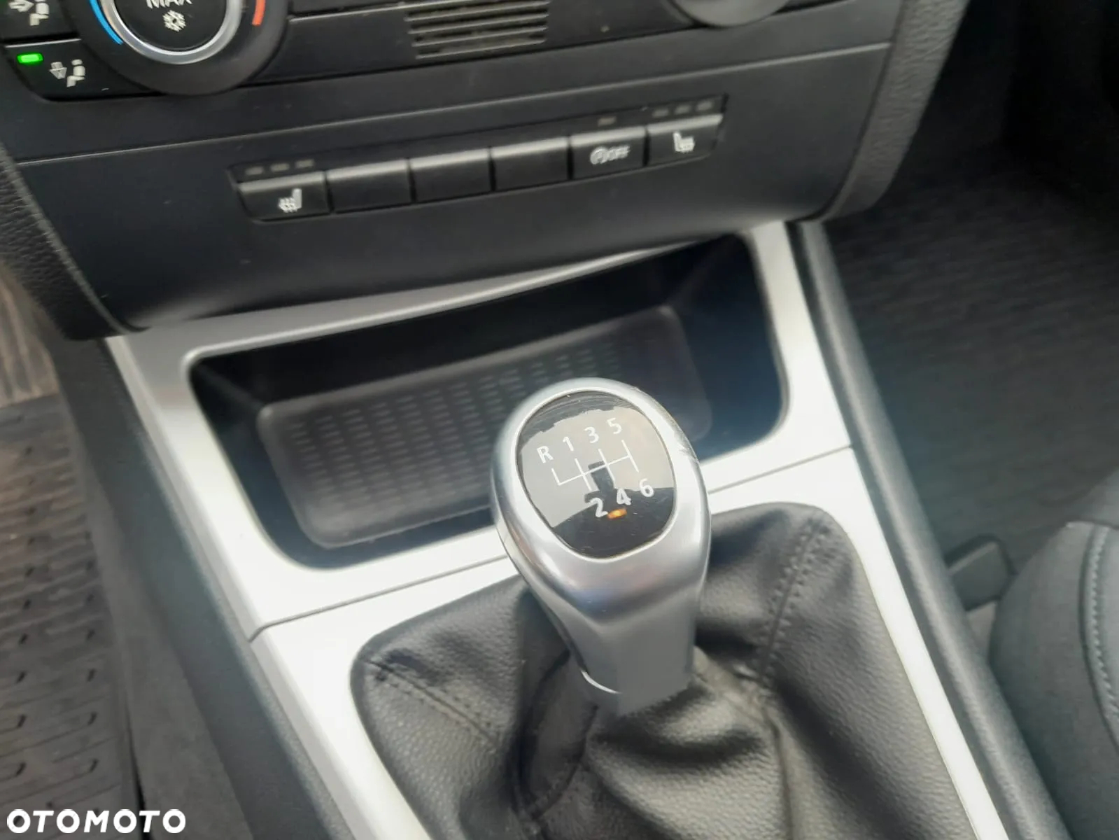 BMW Seria 1 118i - 17