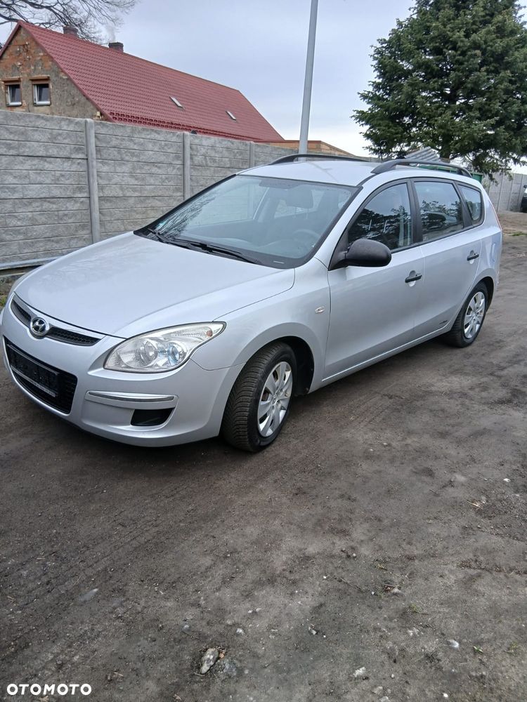 Hyundai i30 1.6 Comfort - 1