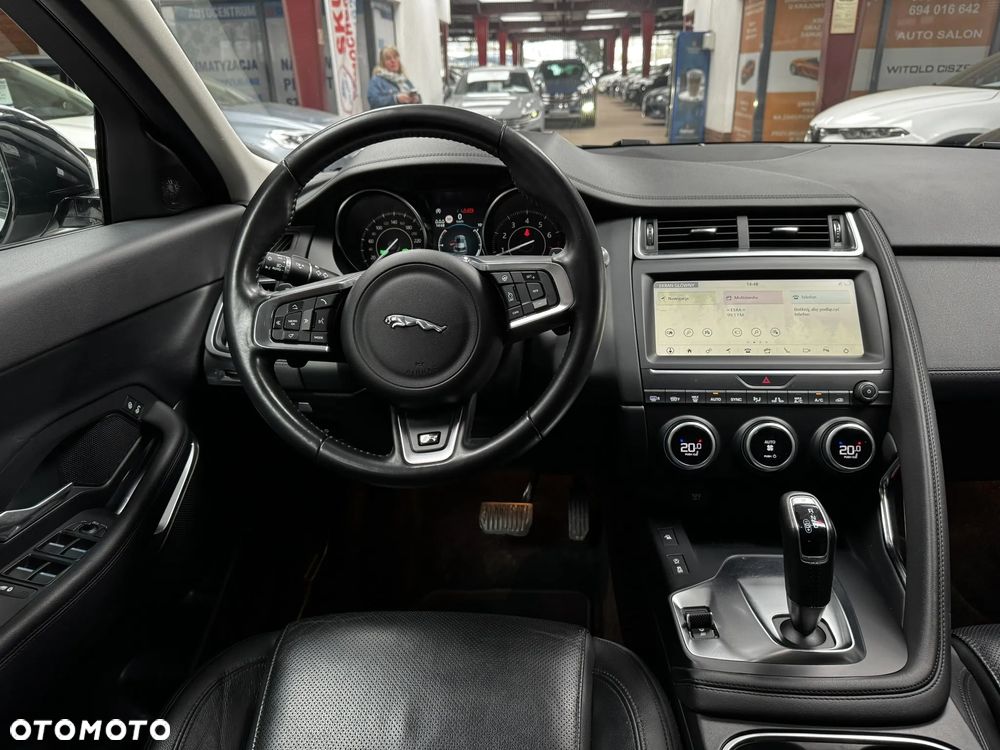 Jaguar E-Pace 2.0 P200 mHEV AWD R-Dynamic S - 17