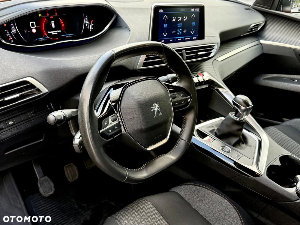 Peugeot 3008 1.2 PureTech Active Pack S&S - 22