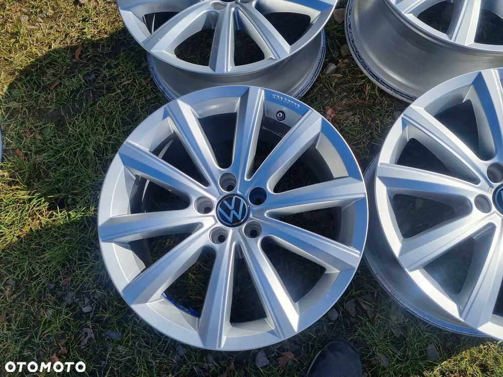 VW TOUAREQ III 760,AUDI Q7,A5,A4 ALLROAD alufelgi 8X18ET25 5X112,super stan - 2