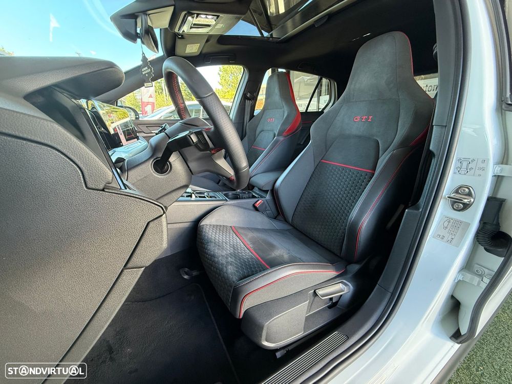 VW Golf 2.0 TSI GTI Clubsport 45 Years DSG - 5