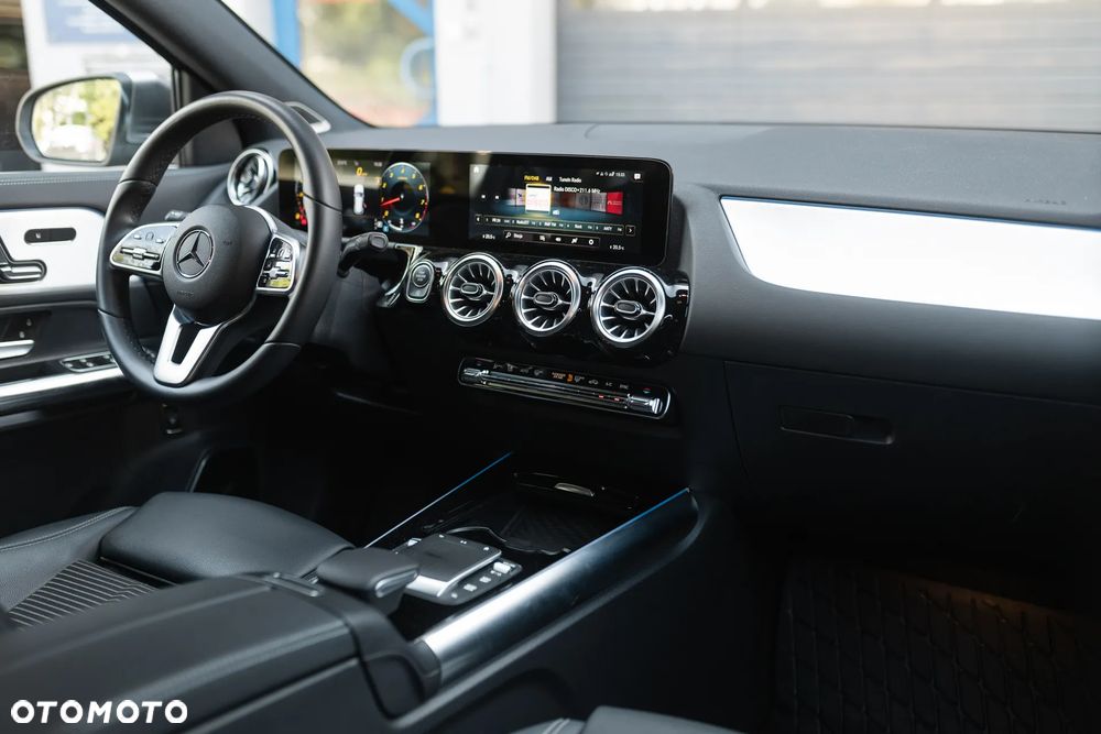 Mercedes-Benz GLA 250 Progressive - 18