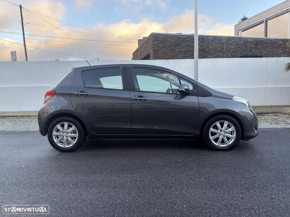 Toyota Yaris 1.4 D-4D Comfort 99g - 3