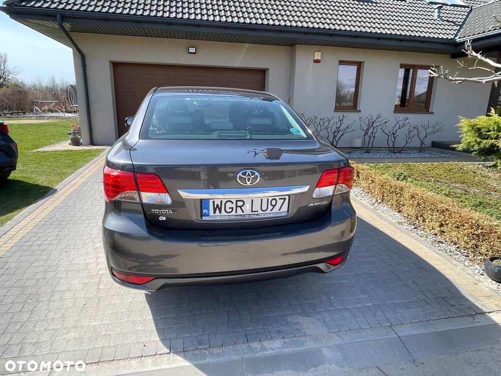 Toyota Avensis 1.8 Sol NAVI - 5