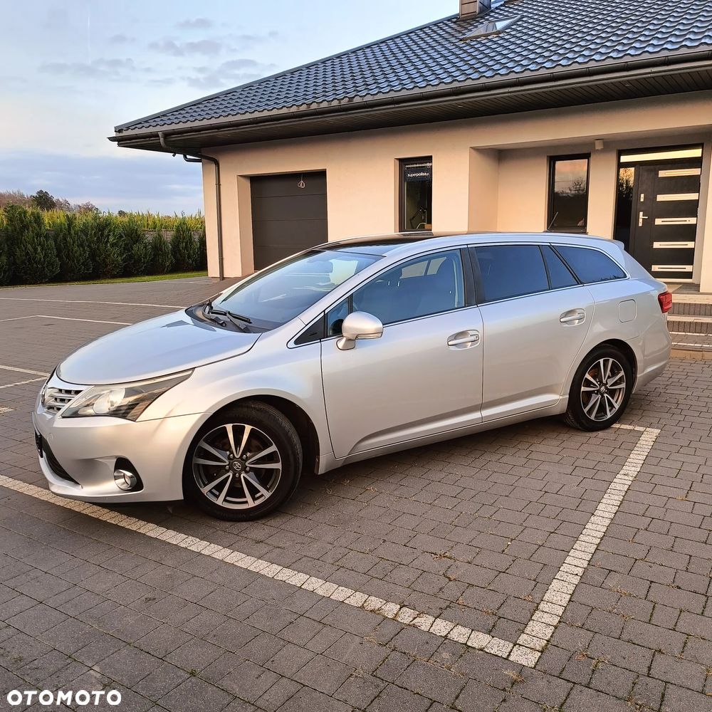 Toyota Avensis 2.0 D-4D - 4