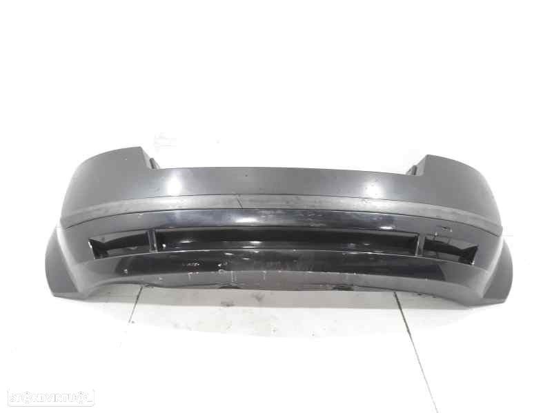 PARA-CHOQUES TRASEIRO FIAT STILO 2003 - 1