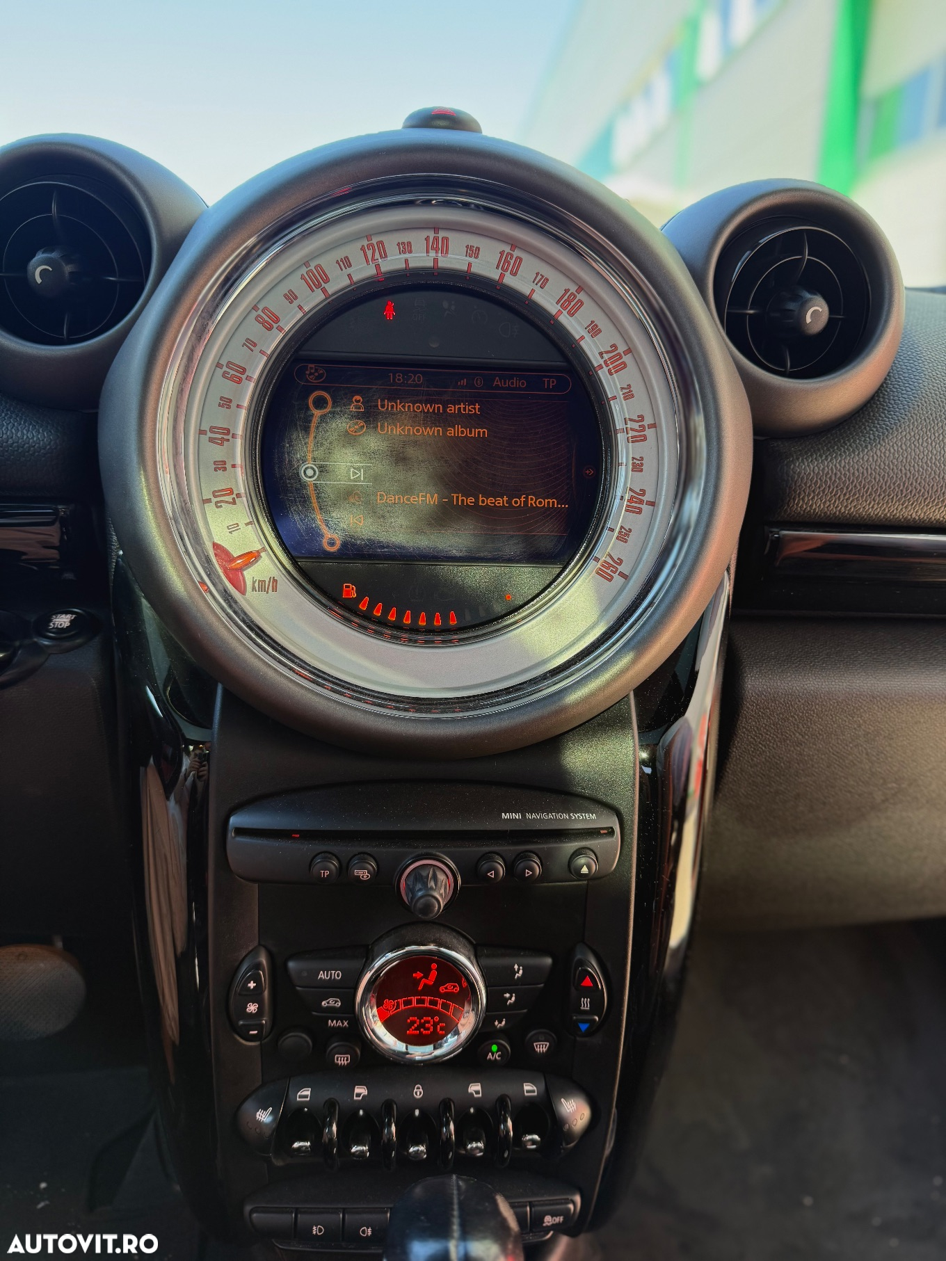 Mini Countryman - 26