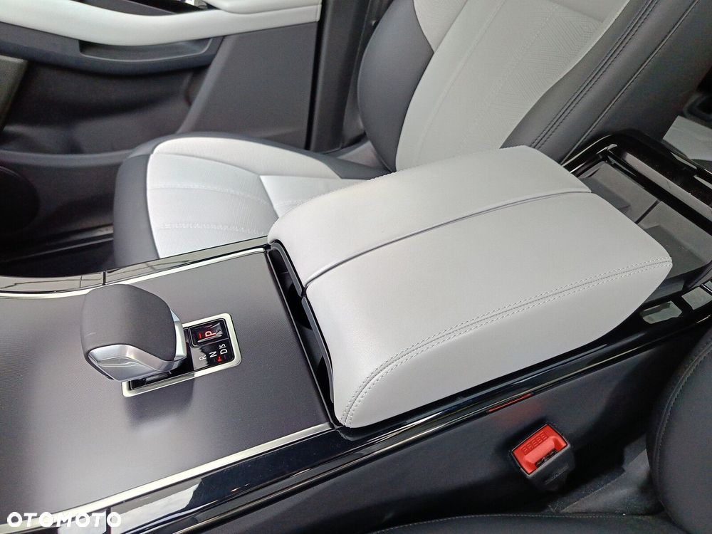 Land Rover Range Rover Evoque - 25