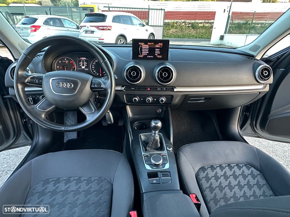 Audi A3 Sportback 1.6 TDI Attraction - 31