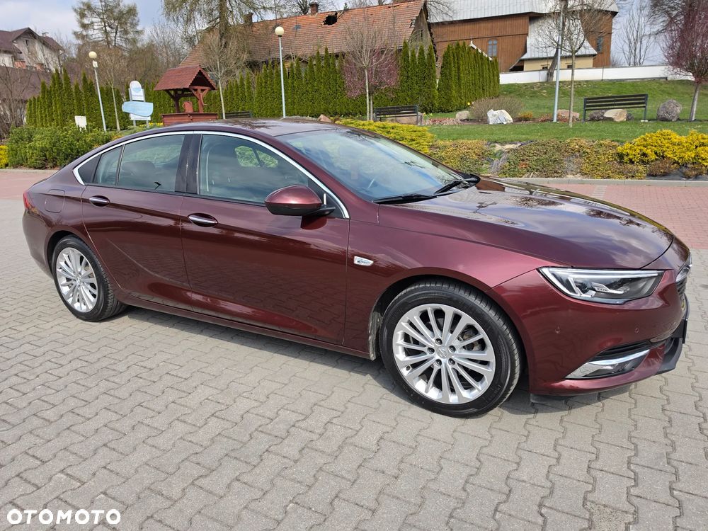 Opel Insignia 1.5 T Exclusive S&S Eco - 10