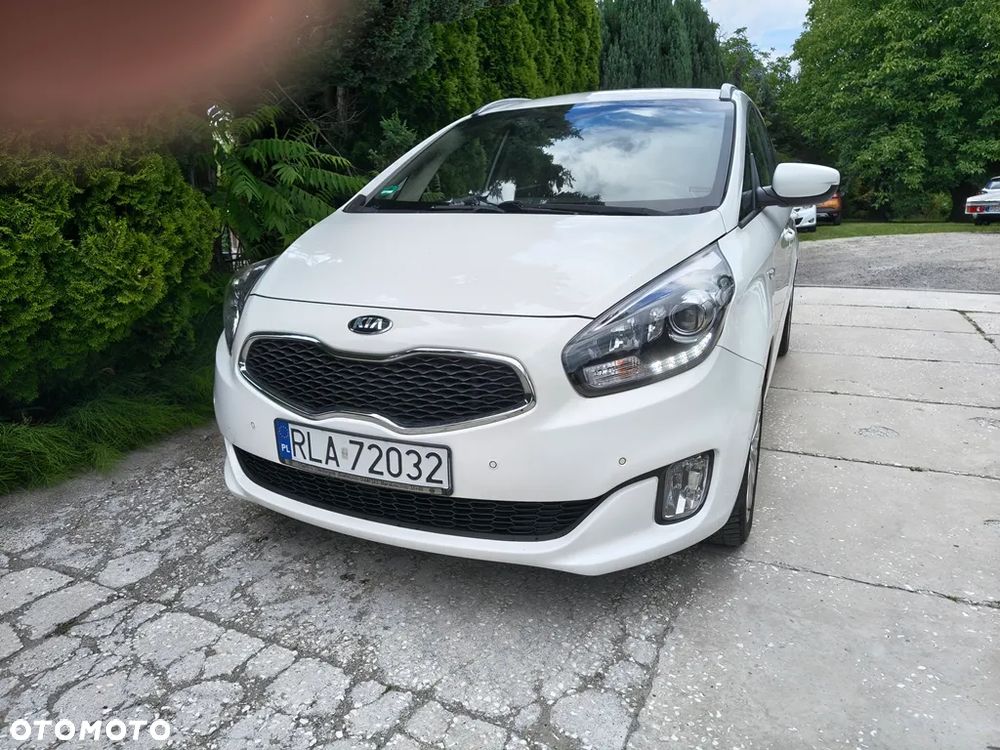 Kia Carens 1.7 CRDi 115 Dream Team Edition - 4