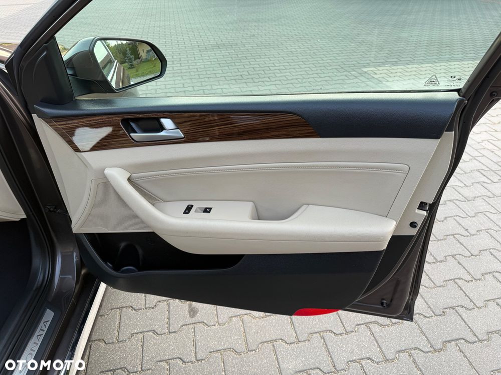 Hyundai Sonata 2.4 SE - 25