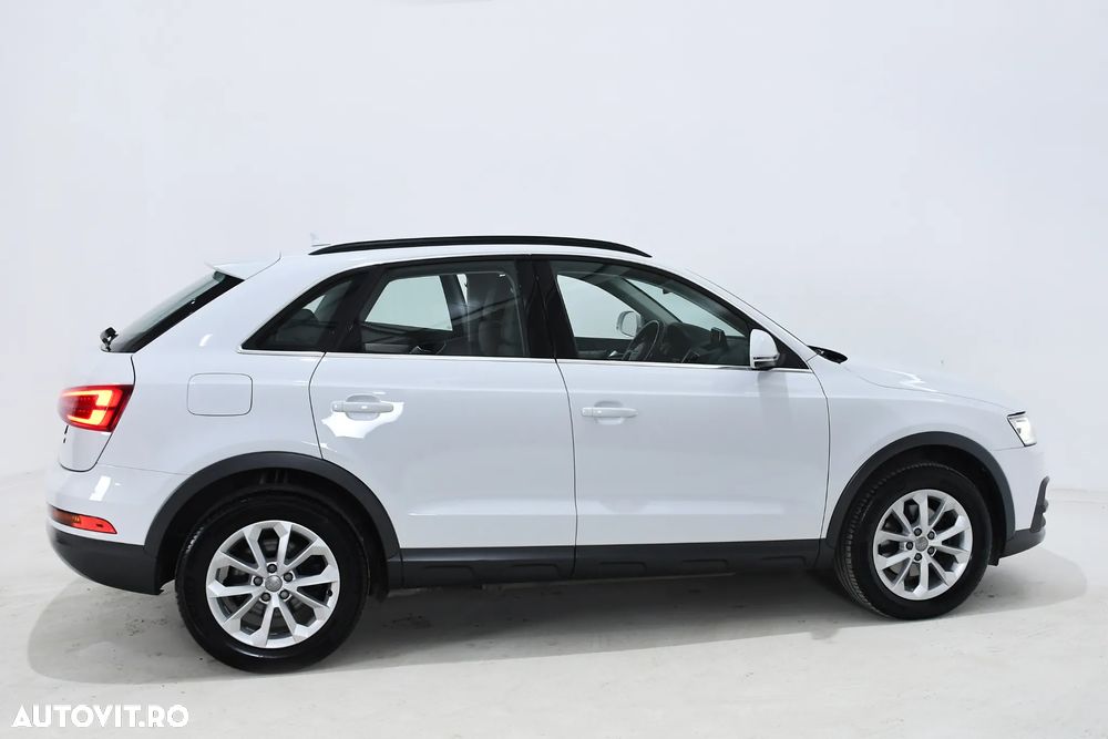 Audi Q3 1.4 TFSI Stronic Design - 3