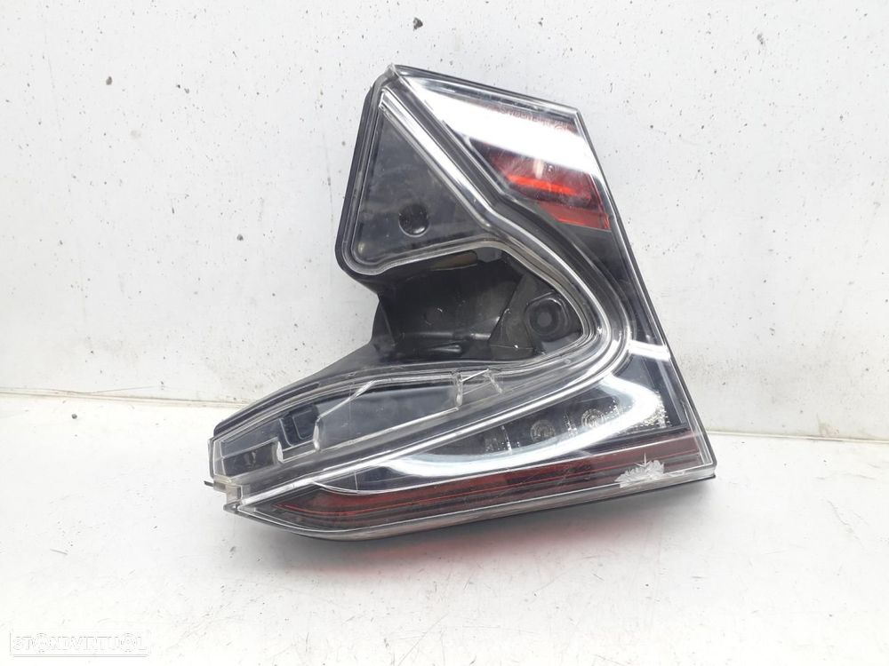 FAROLIM TRASEIRO ESQUERDO INTERIOR TOYOTA C-HR - 1