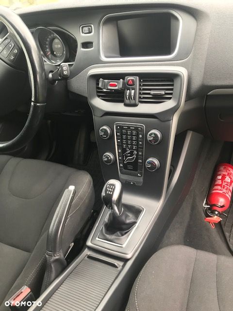 Volvo V40 D2 Kinetic - 6