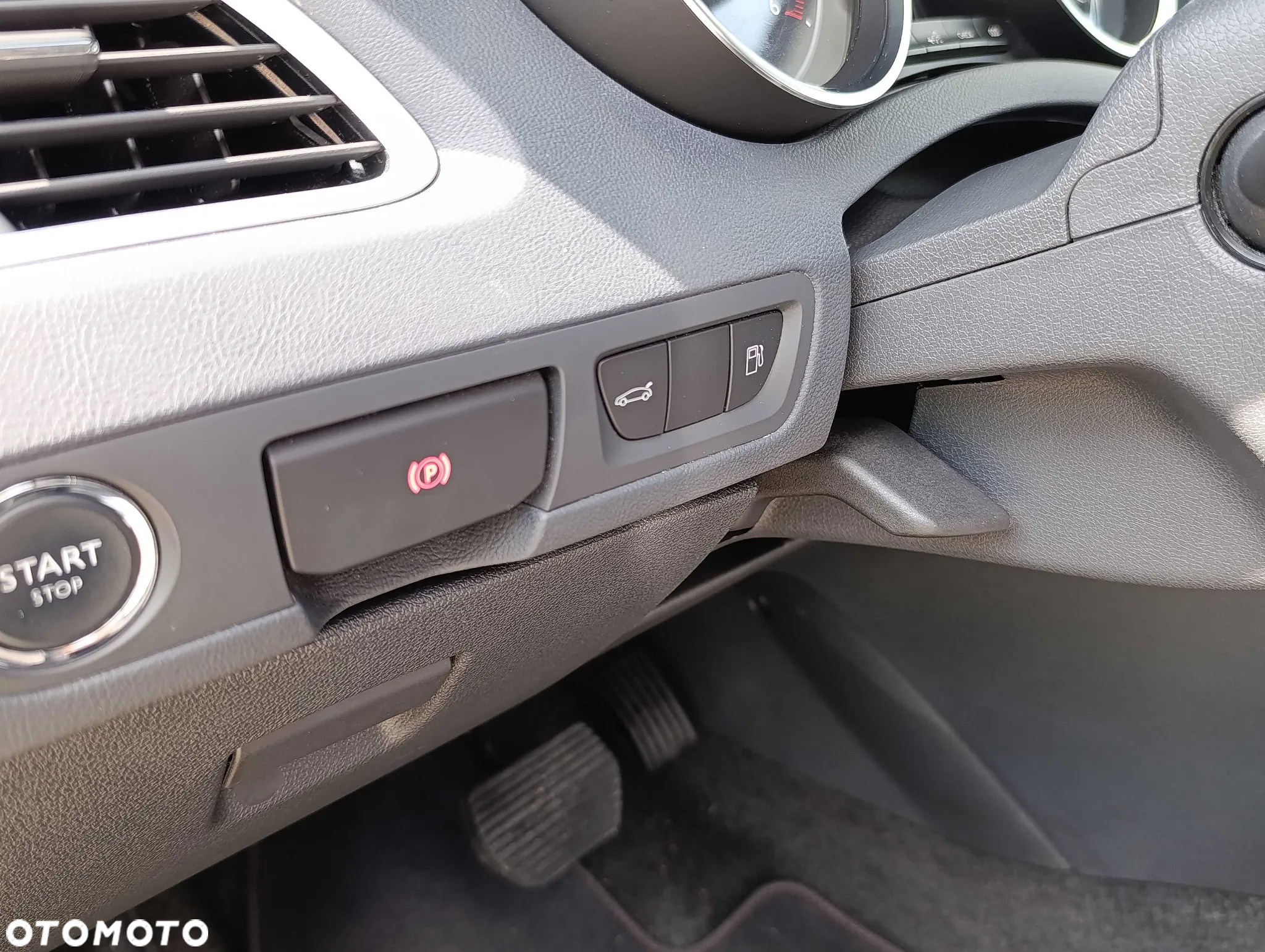 Peugeot 508 BlueHDi 180 EAT6 Stop&Start GT - 25