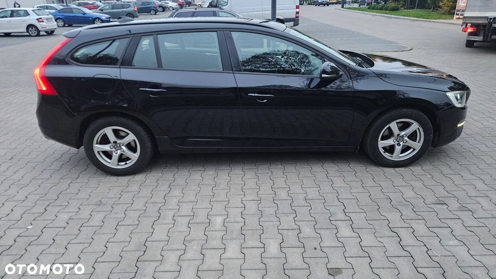 Volvo V60 2015 photo 5