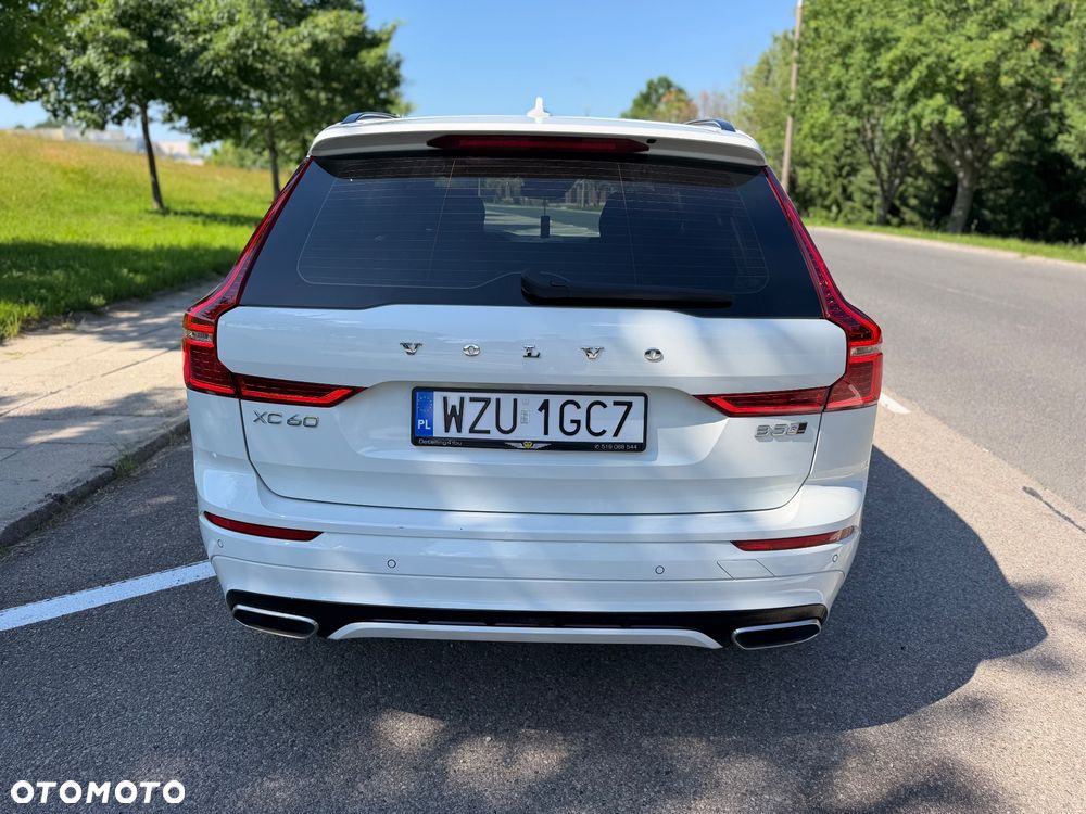 Volvo XC 60 D5 SCR AWD R-Design - 17